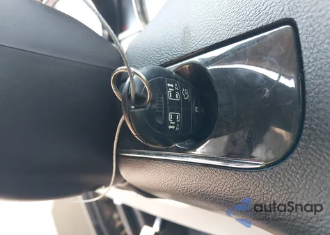 2013 Chrysler Town & Country Touring из США, поврежденный, VIN 2C4RC1BG2DR540878